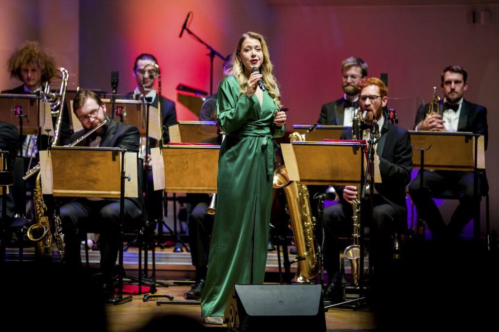 Lydia & THe Down for the Count Horn SEction